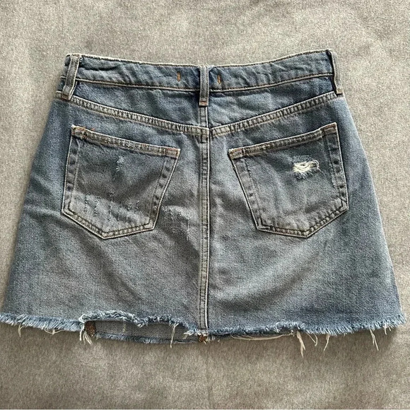 We the Free distressed raw hem denim mini skirt size 28 - Picture 6 of 8